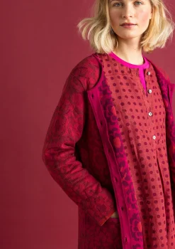Koftor-Gudrun Sjödén Långkofta "Astrid" i ekologisk/återvunnen bomull Granatäpple
