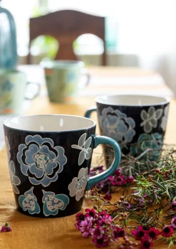 Keramik & Glas|Kök & Matplats-Gudrun Sjödén Temugg "Wild rose" i keramik Mörkaskgrå