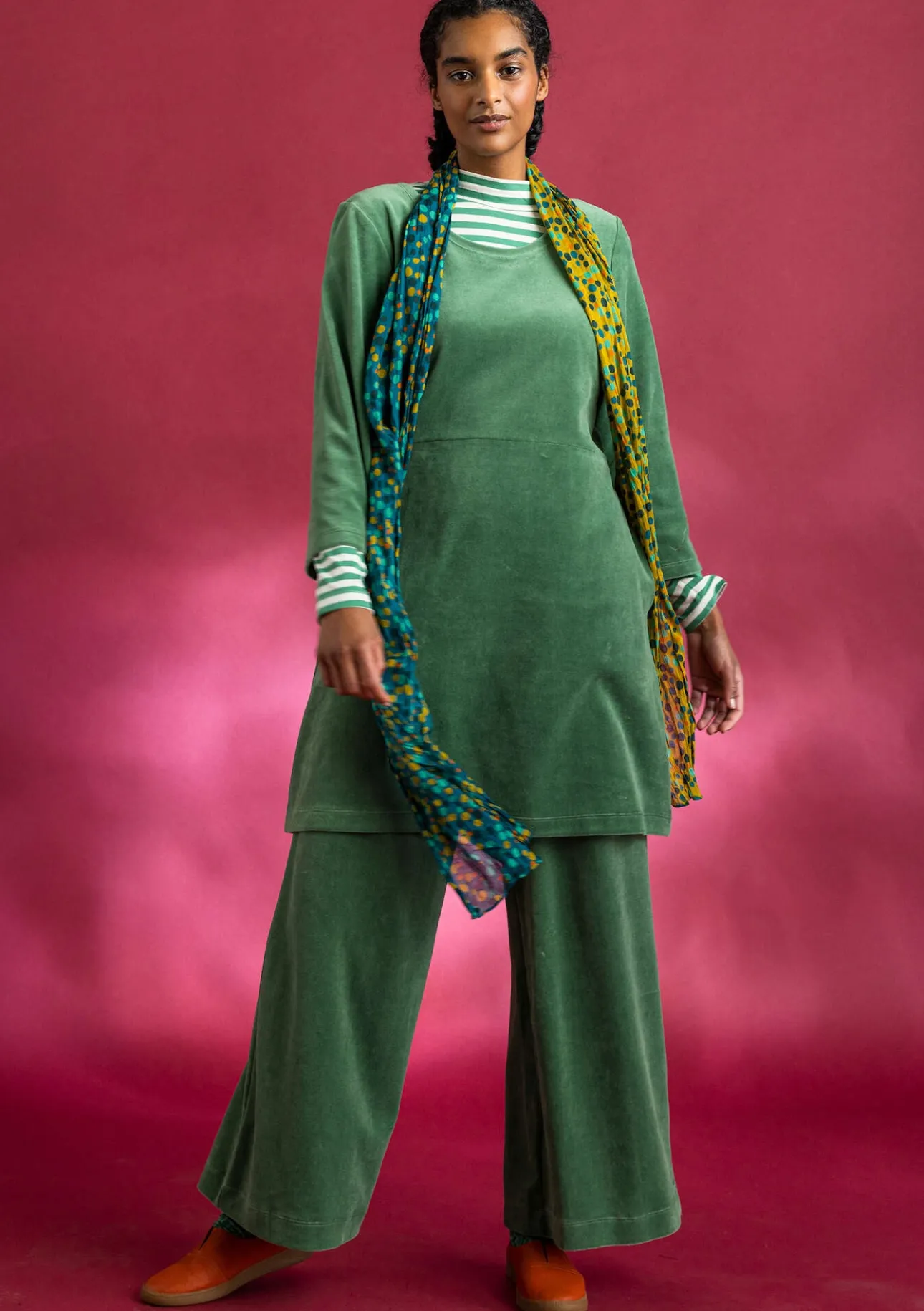Tunikor-Gudrun Sjödén Velourtunika i ekologisk bomull/återvunnen polyester Havsgrön
