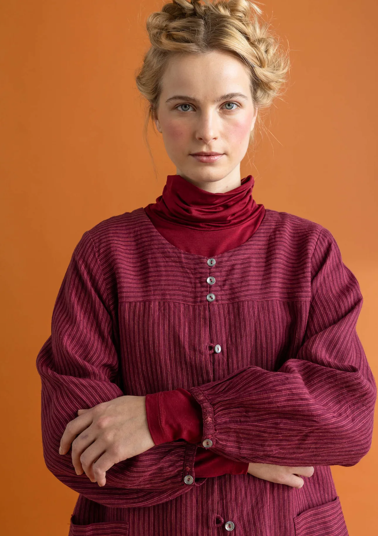 Blusar-Gudrun Sjödén Vävd artistblus ”Asta” i lin Purpur/randig